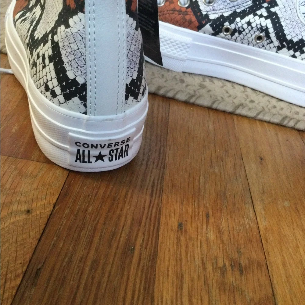 Converse leather CTAS lifts